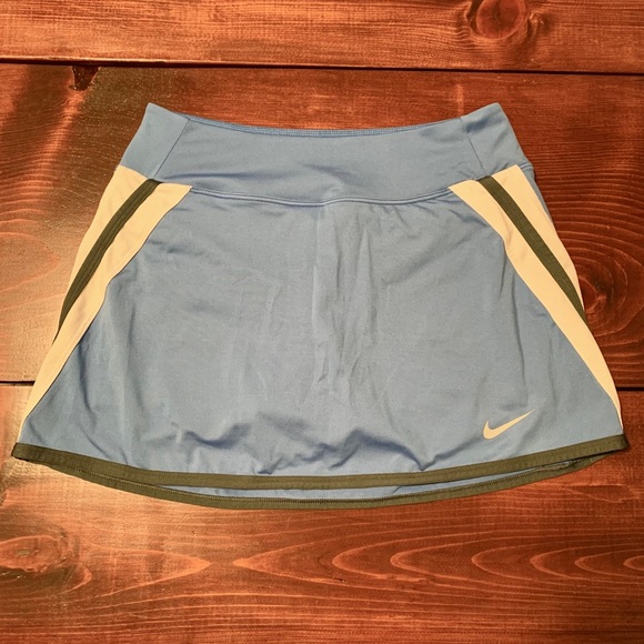 Nike Tennis/Golf Skort - Picture 1 of 4
